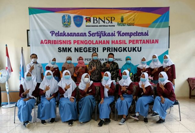UJI KOMPETENSI PSKK 2021 SKEMA PENGOLAHAN ROTI DI TUK SMKN PRINGKUKU PACITAN 